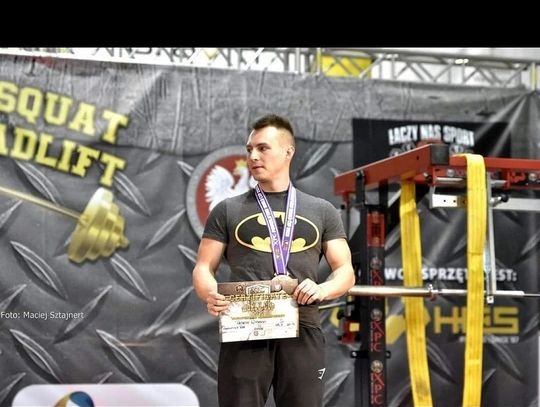  Udźwignął ponad 500 kg 