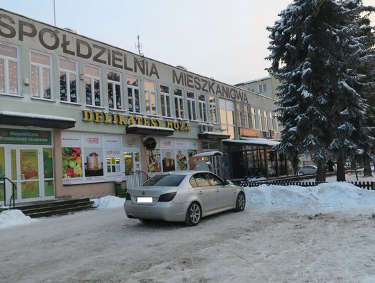 Zdjęcie ilustracyjne: Budynek Spółdzielni Mieszkaniowej w Augustowie.