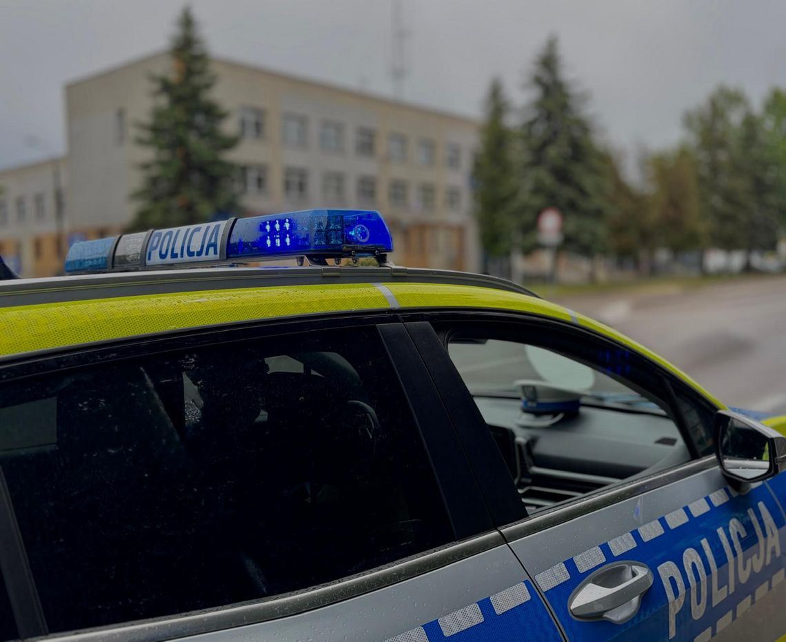18-latek pędził 130 km/h w Augustowie. Stracił prawo jazdy i dostał mandat 18-latek pędził 130 km/h w Augustowie. Stracił prawo jazdy i dostał mandat