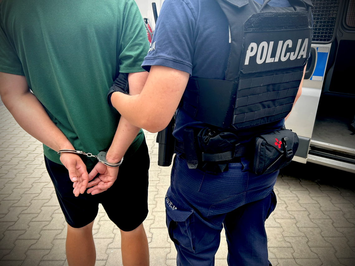 33-latek zatrzymany po pobiciu 70-letniej matki. Sąd zdecydował o areszcie na 3 miesiące 33-latek zatrzymany po pobiciu 70-letniej matki. Sąd zdecydował o areszcie na 3 miesiące