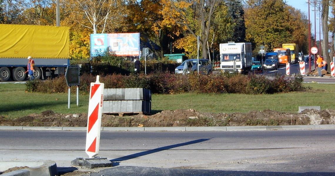 Apel do społeczeństwa Augustowa (video) Marian Dyczewski apeluje do społeczeństwa Augustowa o zaangażowanie na rzecz sprzeciwu wobec planów GDDKiA.
