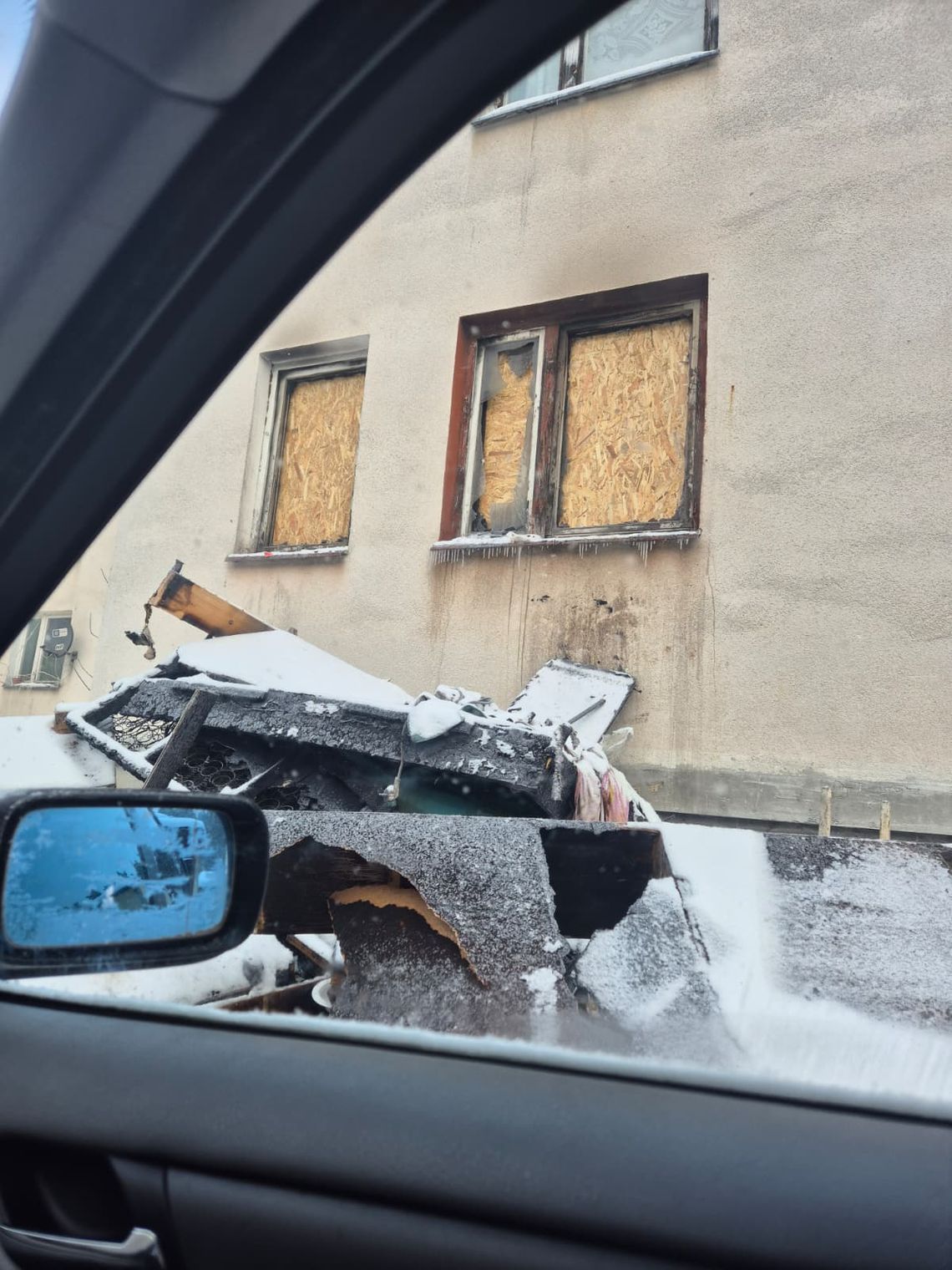 Blok przy Tytoniowej 8B w ruinie. Mieszkańcy apelują o pomoc