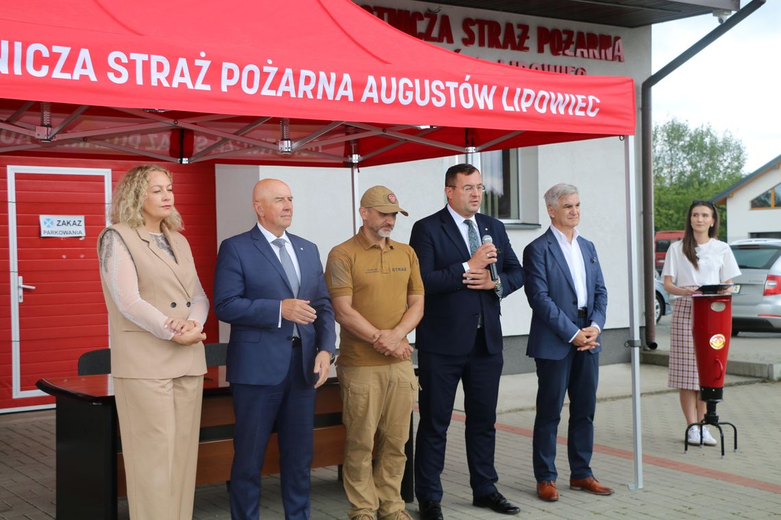 Dotacje dla bohaterów z Biebrzy – OSP z augustowskiego i suwalskiego z dofinansowaniem (video) Dotacje dla bohaterów z Biebrzy – OSP z augustowskiego i suwalskiego z dofinansowaniem (video)