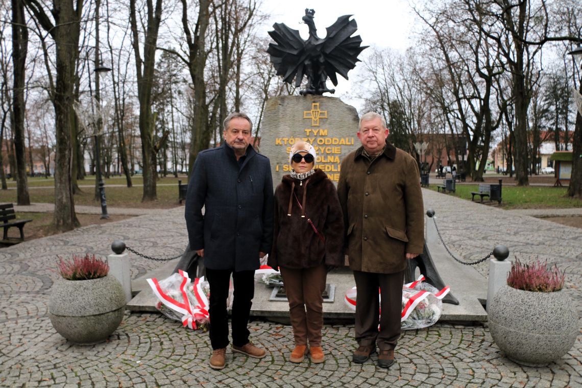 Na zdjęciu: Leszek Cieślik, Izabela Piasecka i Adam Sieńko.