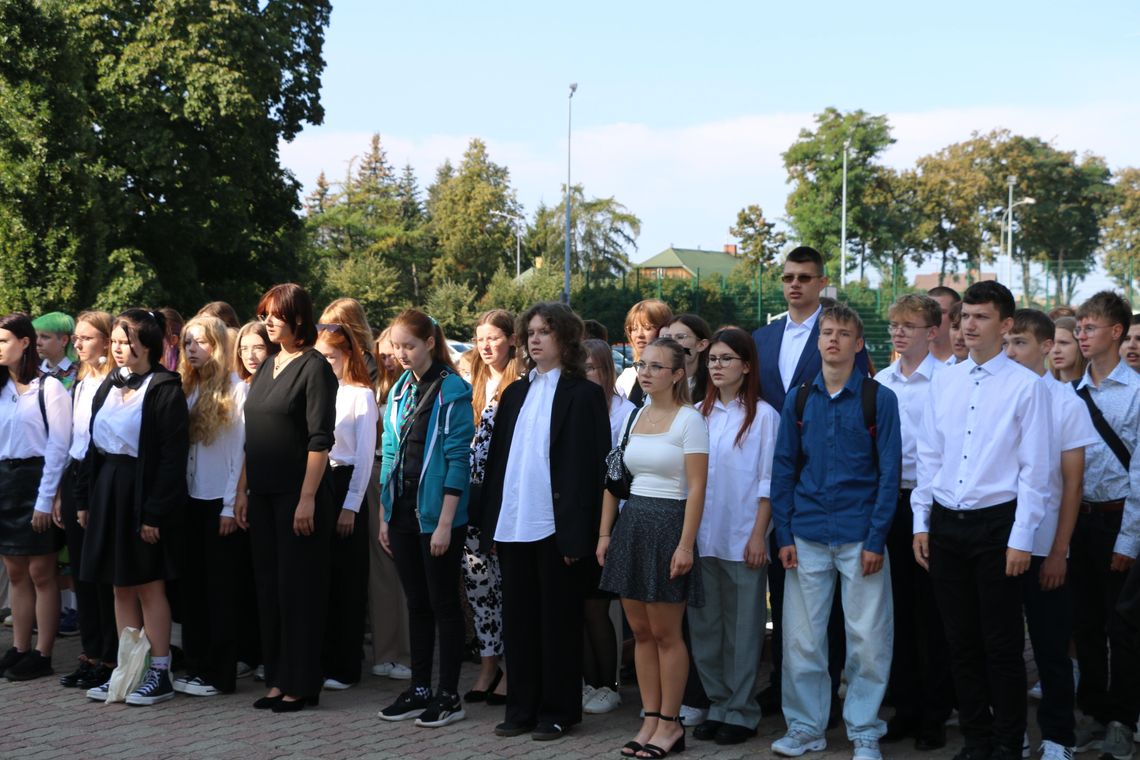 Inauguracja roku szkolnego 2024/2025 w II LO w Augustowie: uroczysta ceremonia (video)