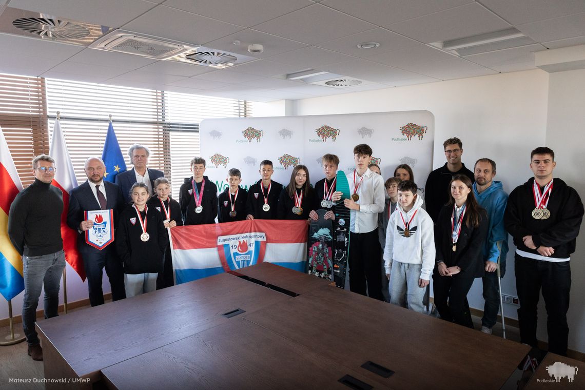 Marszałek pogratulował sukcesów augustowskim narciarzom wodnym