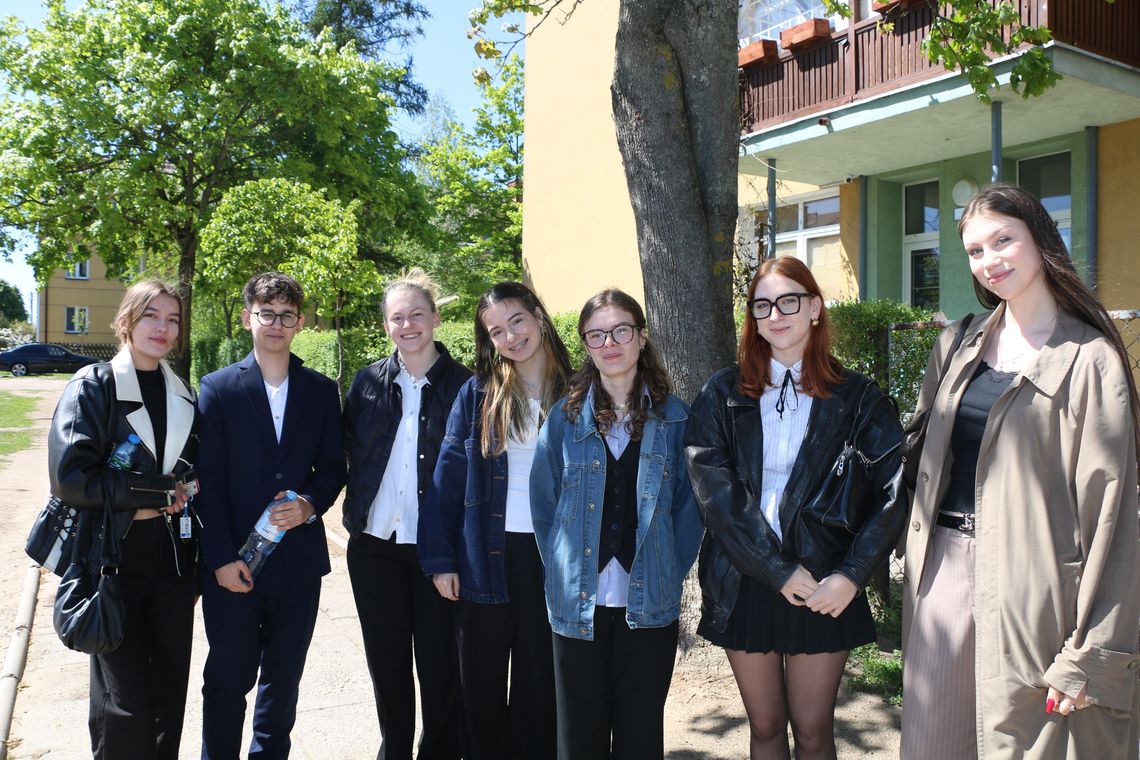 Matura bez większych zaskoczeń. "Było ciężko, ale poszło gładko" — mówią uczniowie po egzaminach