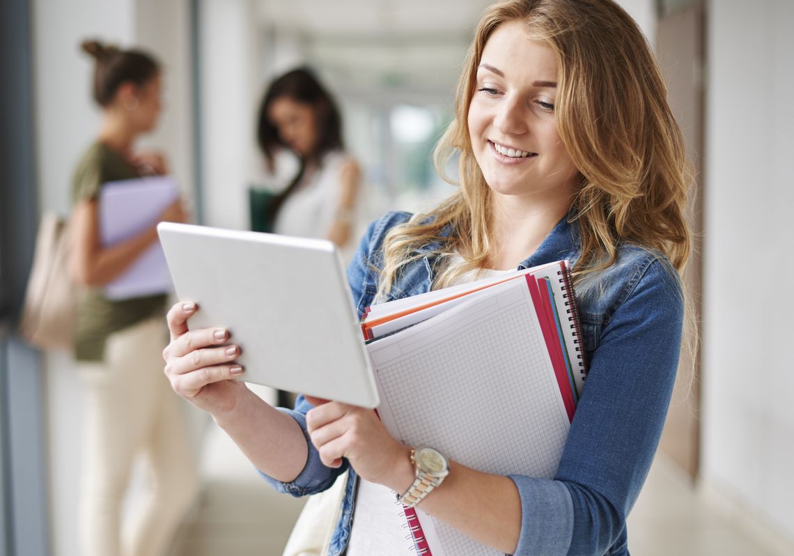 Maturzyści tracą status ucznia. Jak nie stracić renty rodzinnej i ulgi w składkach ZUS? Maturzyści tracą status ucznia. Jak nie stracić renty rodzinnej i ulgi w składkach ZUS?