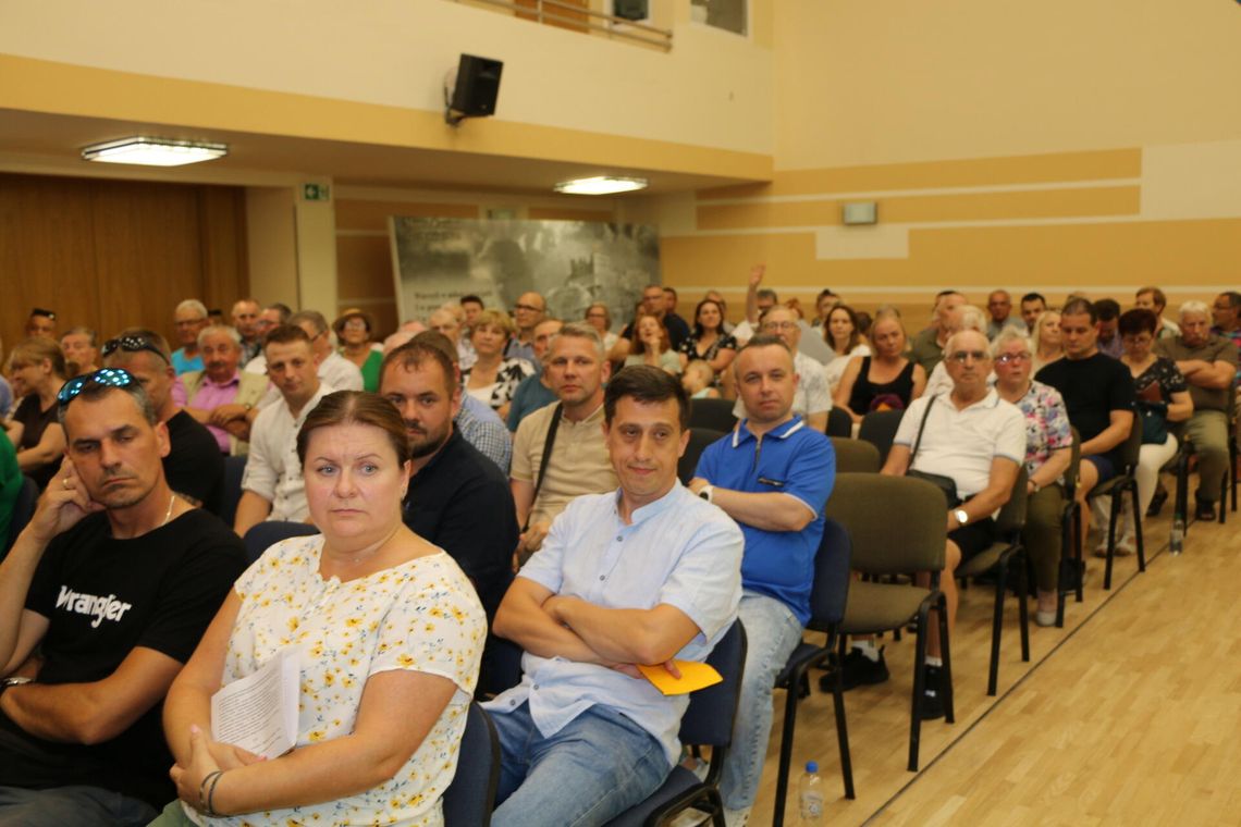 Mieszkańcy spółdzielni powiedzieli „dość". I zaufali tym, którym mogli zaufać Mieszkańcy spółdzielni powiedzieli „dość". I zaufali tym, którym mogli zaufać