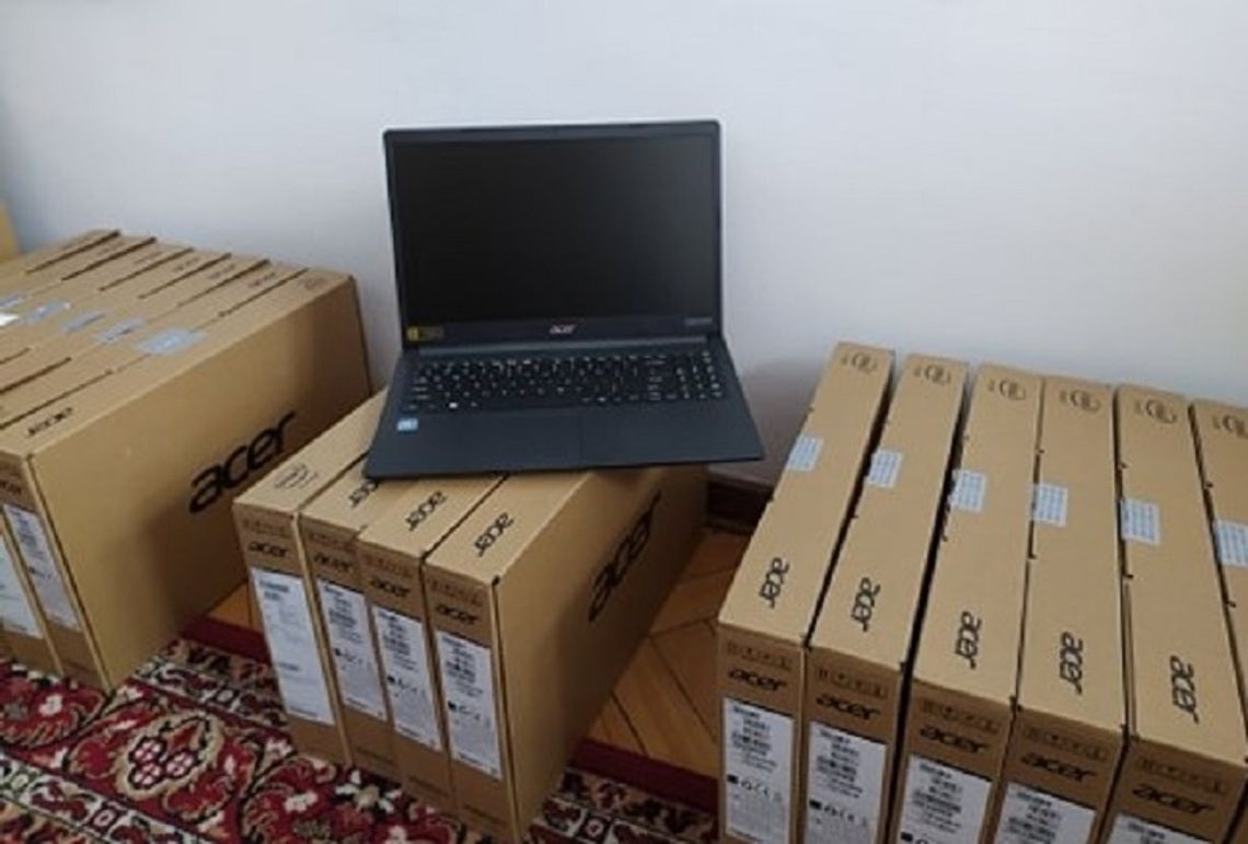 Nowe laptopy dla augustowskich szkół