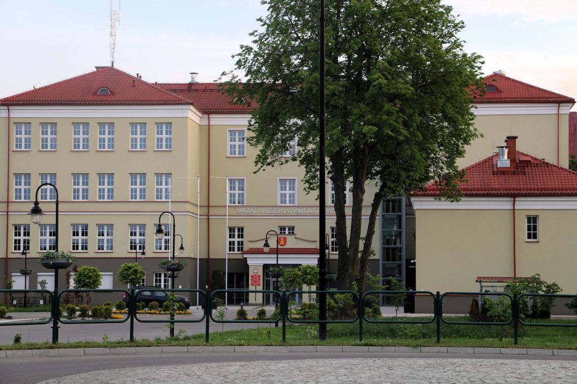 Urząd Miejski w Augustowie.