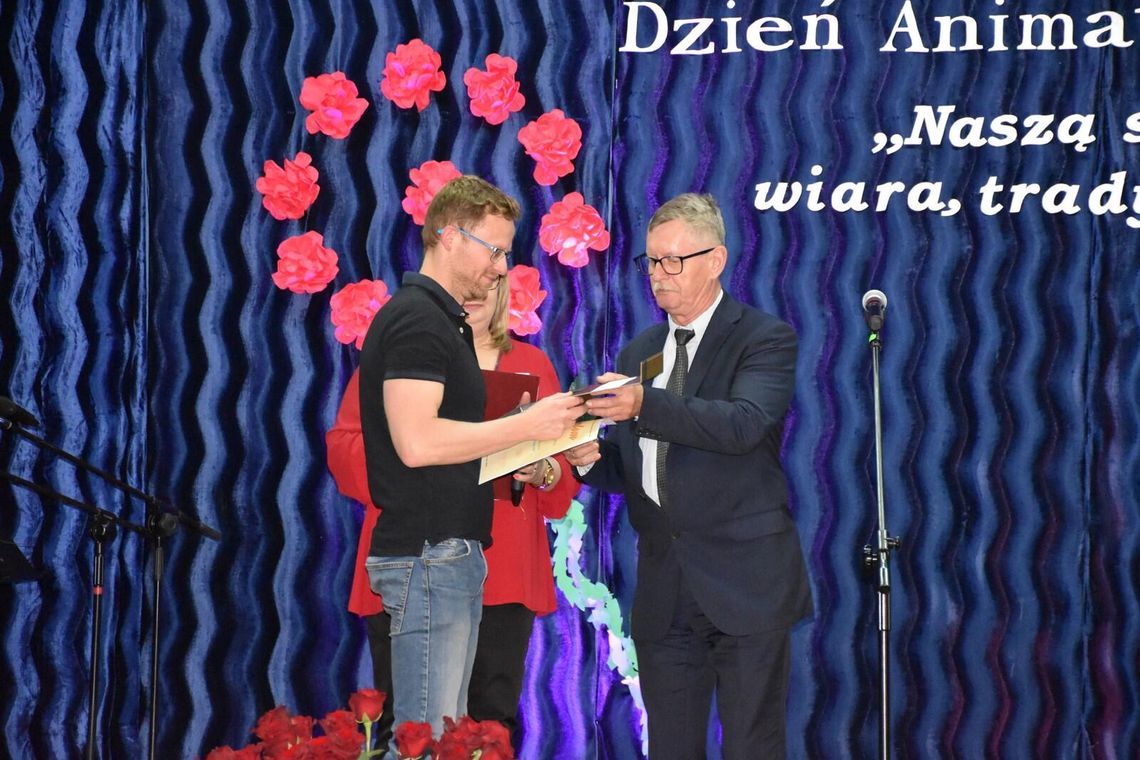 Pióro wójta Gminy Augustów trafiło do Kamila Tężyckiego z Netty Pióro wójta Gminy Augustów trafiło do Kamila Tężyckiego z Netty
