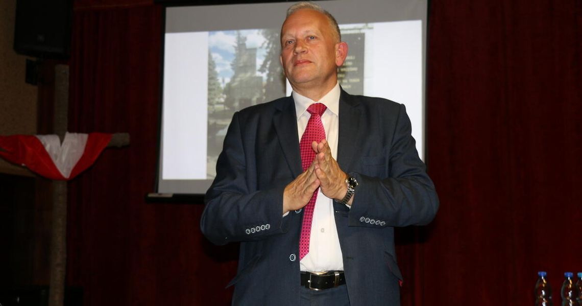 Pogranicze w ogniu Na zdjęciu: Jarosław Szlaszyński w trakcie wykładu.