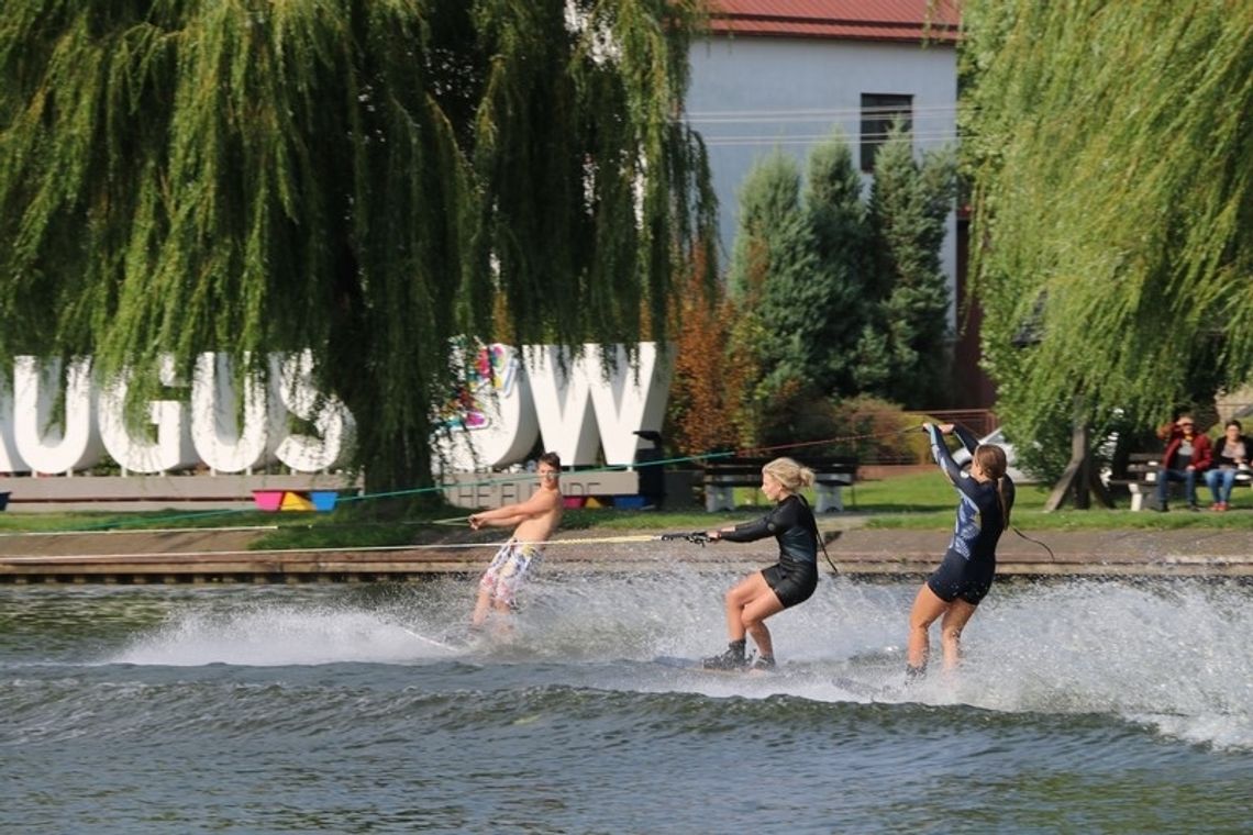 Pokazy narciarstwa wodnego (foto) 