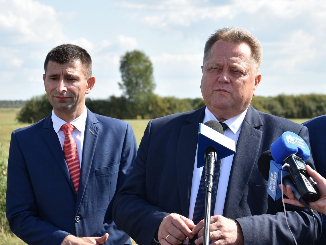 Powiat zrealizował inwestycję obejmującą 20 km dróg Powiat zrealizował inwestycję obejmującą 20 km dróg