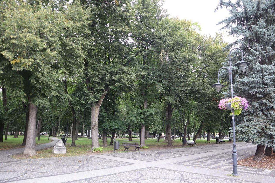 Rynek Zygmunta Augusta traci dawny blask? Rynek Zygmunta Augusta traci dawny blask?