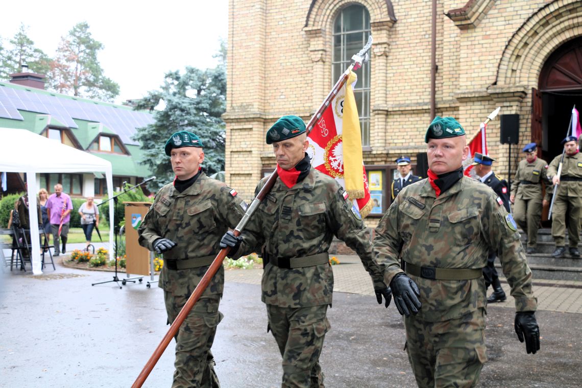 Uczestnicy ceremonii mnóstwo miejsca poświęcili aspektom historycznym, przeplatali je wątkami ze współczesności.