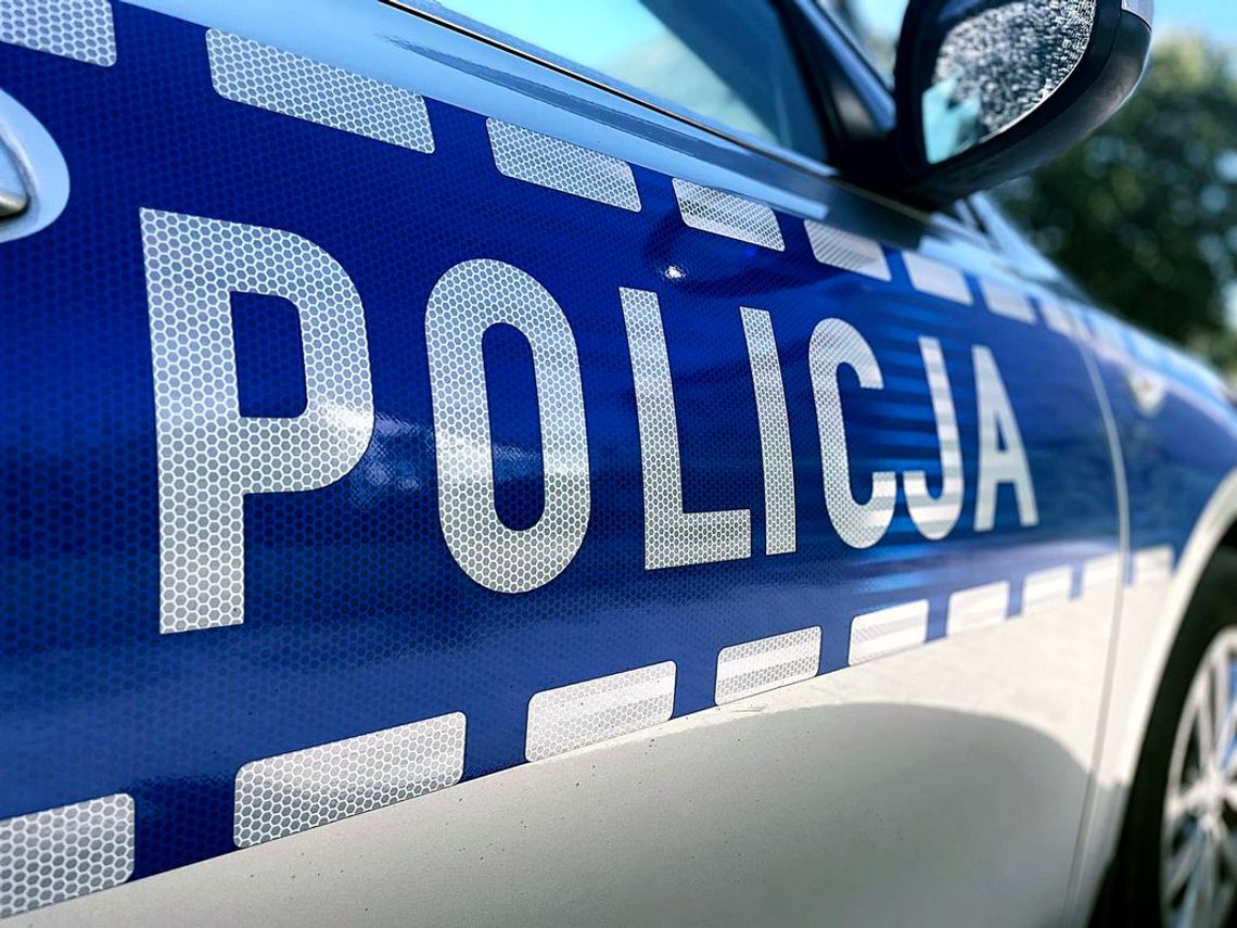 Szybka reakcja policji w Augustowie — sześciu nieletnich zatrzymanych za rozbój z użyciem kastetu; 17-latek aresztowany na 3 miesiące Szybka reakcja policji w Augustowie — sześciu nieletnich zatrzymanych za rozbój z użyciem kastetu; 17-latek aresztowany na 3 miesiące