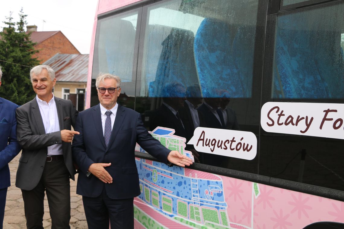 „Turystyczna Ósemka” ruszyła z Augustowa. Nowe połączenia pozwolą zwiedzać region za 20 zł (Video) „Turystyczna Ósemka” ruszyła z Augustowa. Nowe połączenia pozwolą zwiedzać region za 20 zł (Video)