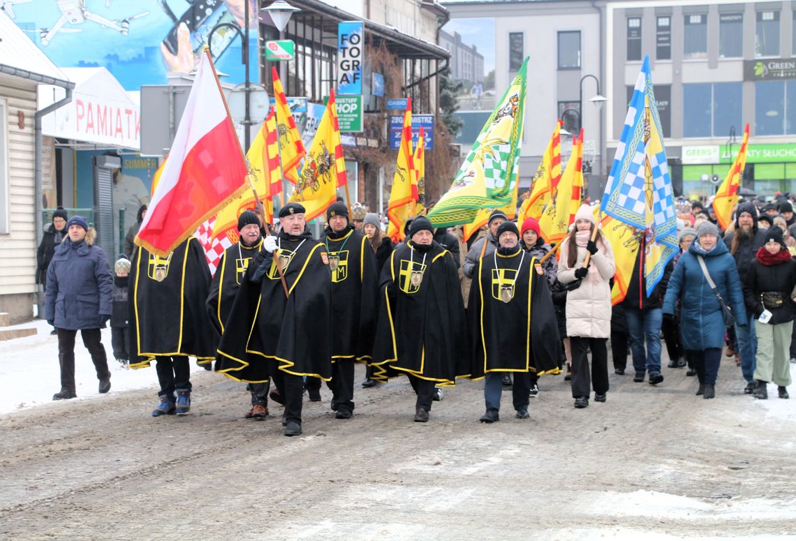 Ulicami Augustowa przeszedł Orszak Trzech Króli (video/ zdjęcia)