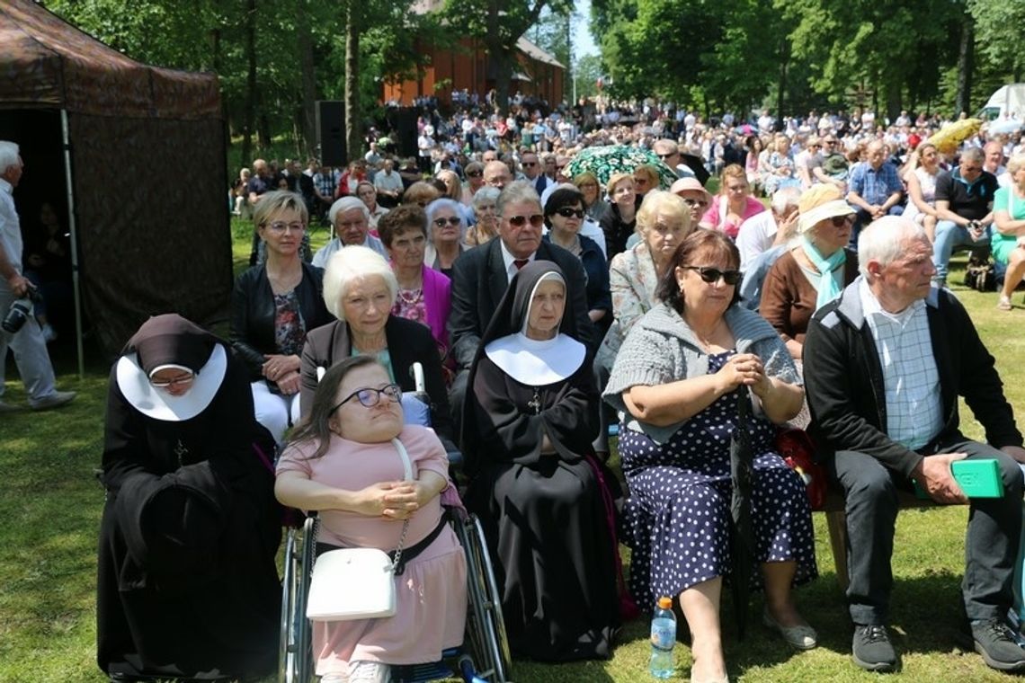 Uroczystości odpustowe Zesłania Ducha Świętego w Sanktuarium Matki Bożej w Studzienicznej 