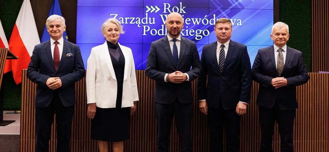 Zarząd województwa podsumował rok pracy