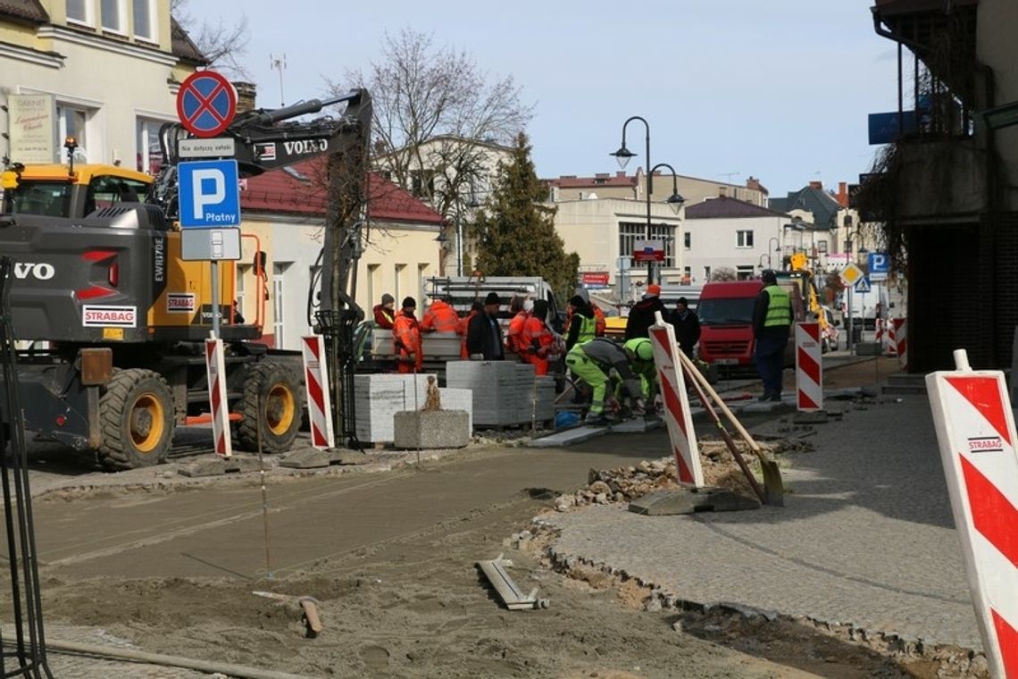 Zniknie kostka na części chodników ul. Mostowej