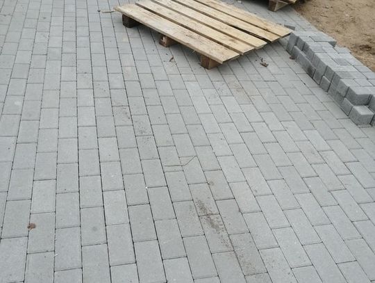 W piątek, 23 października, otrzymaliśmy zdjęcia od prezesa „Necka” na których widnieją uprzątnięte śmietniki